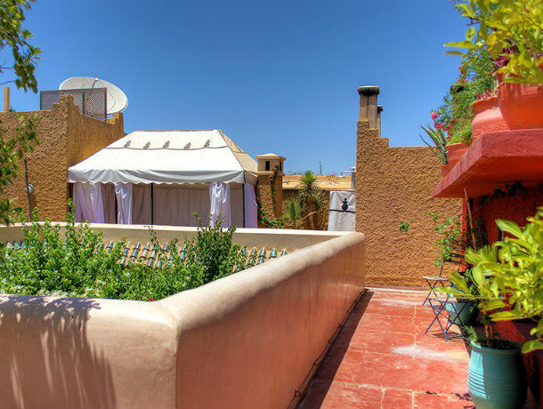 2876_Carrefour-Marrakech-Riad-Ines-Home