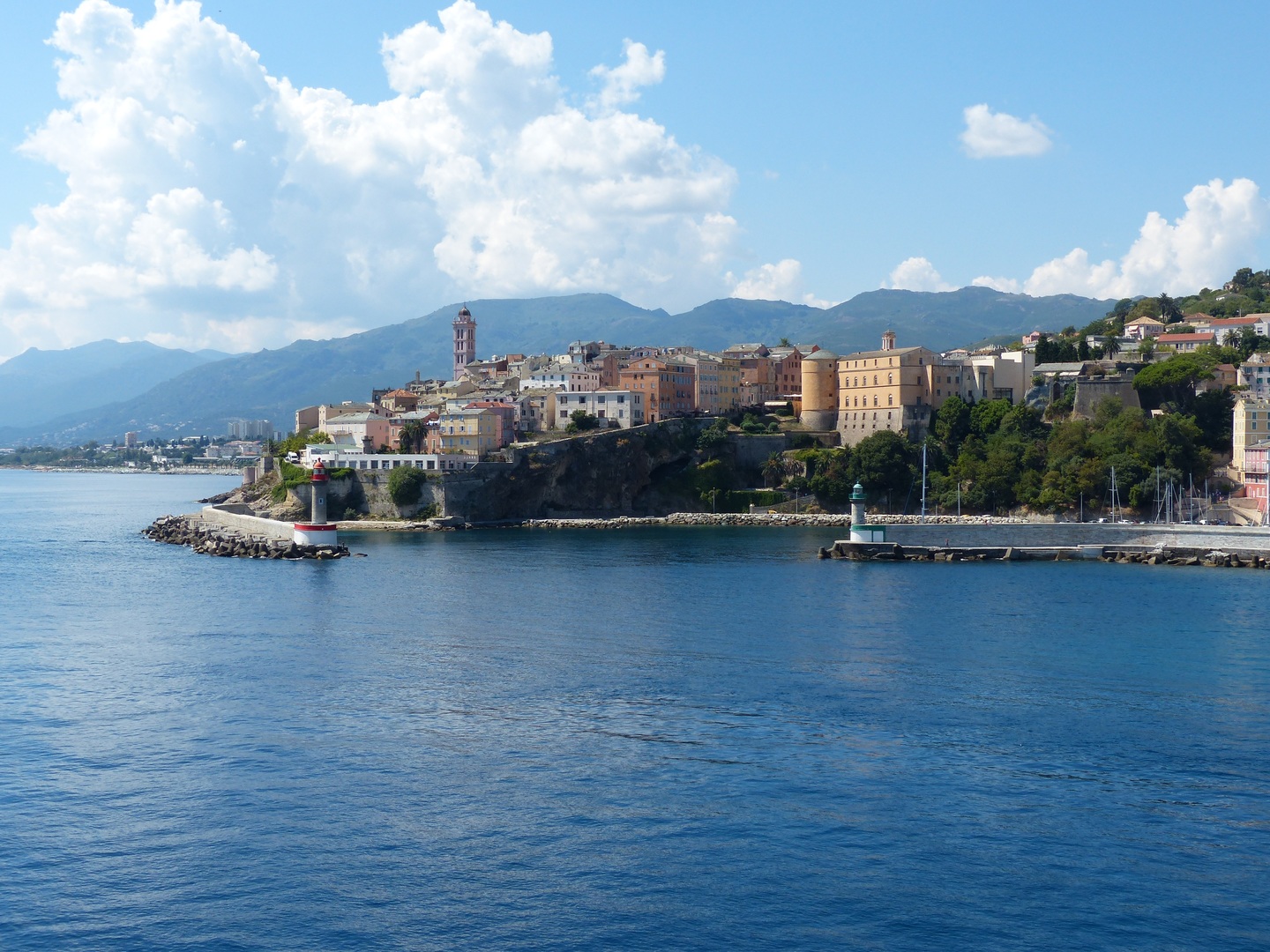 Corse-France-pas cher