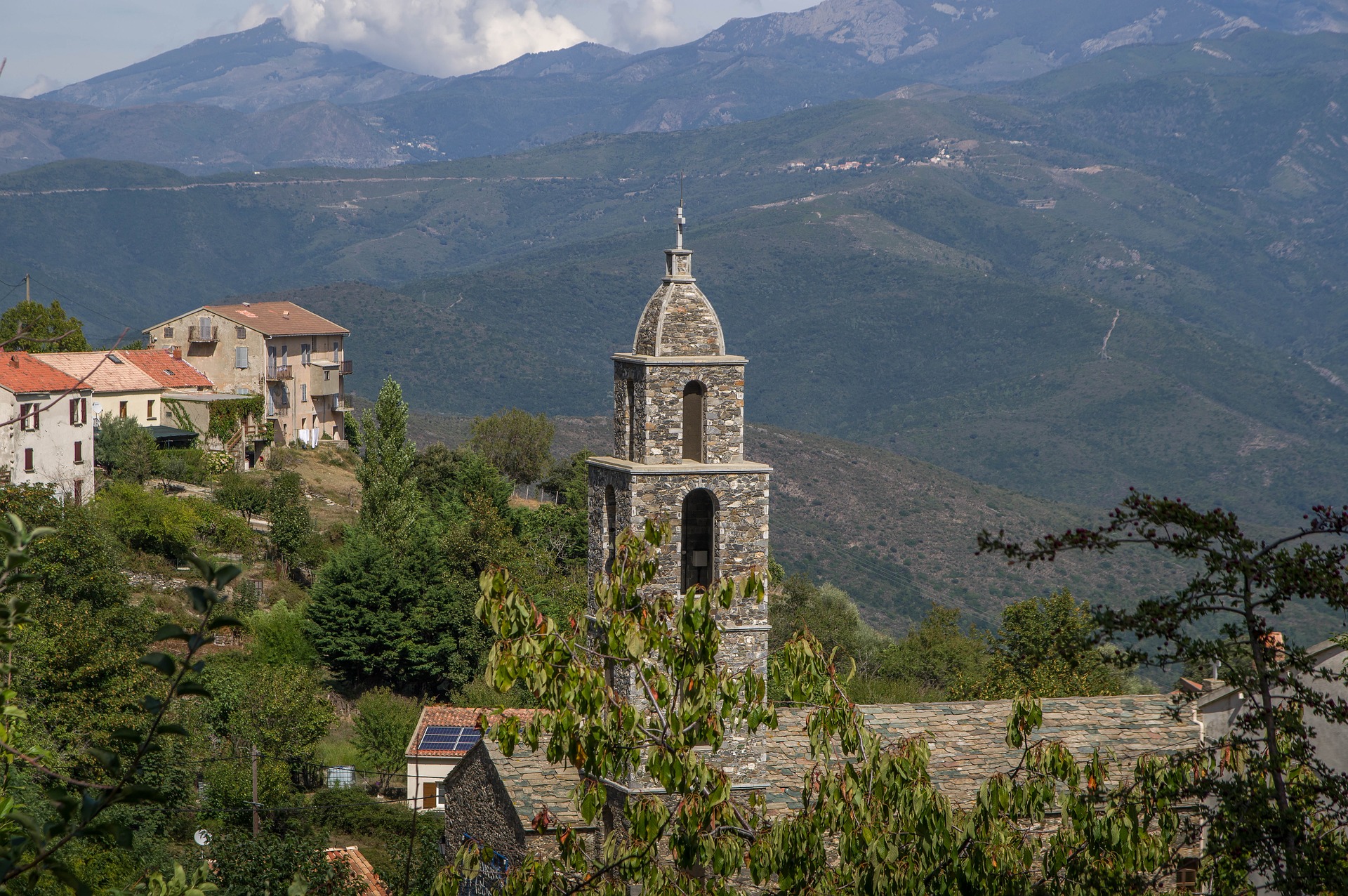 Corse Village église