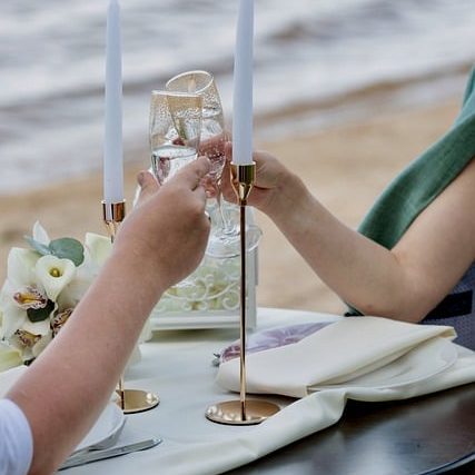 Romantic dinner sea candel