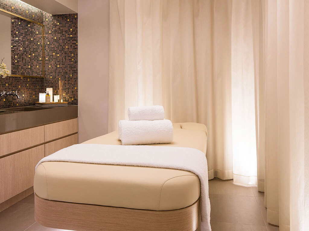 1175920_1024_768_FSImage_1_EDIT_Le_Tsuba_Hotel_-_Massage_01